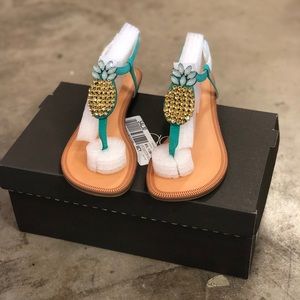 This is for a new pair of Carlos Santana sandals